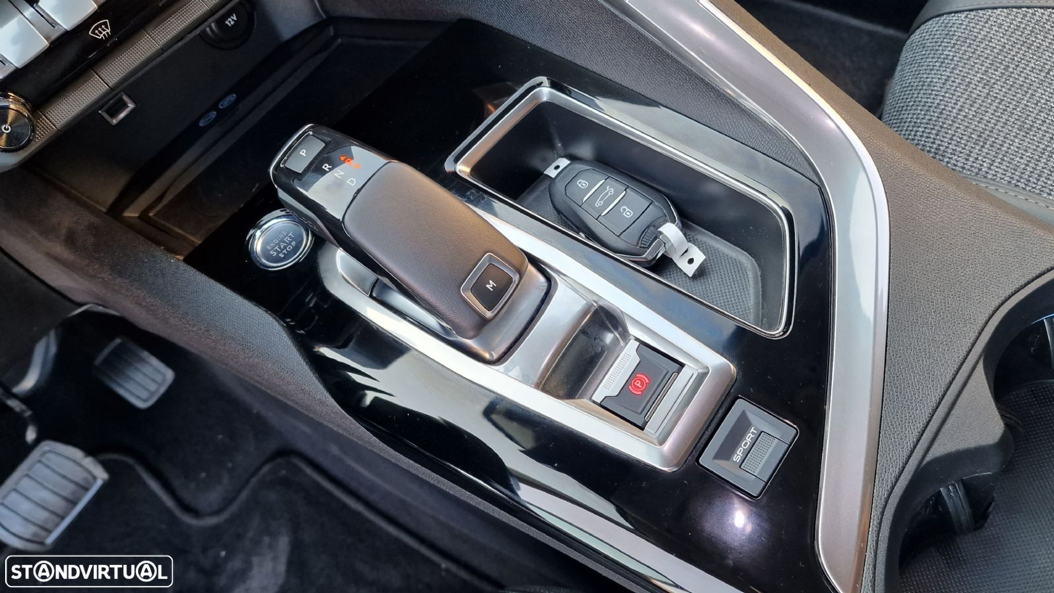 Peugeot 5008 1.5 BlueHDi Allure EAT8 - 27