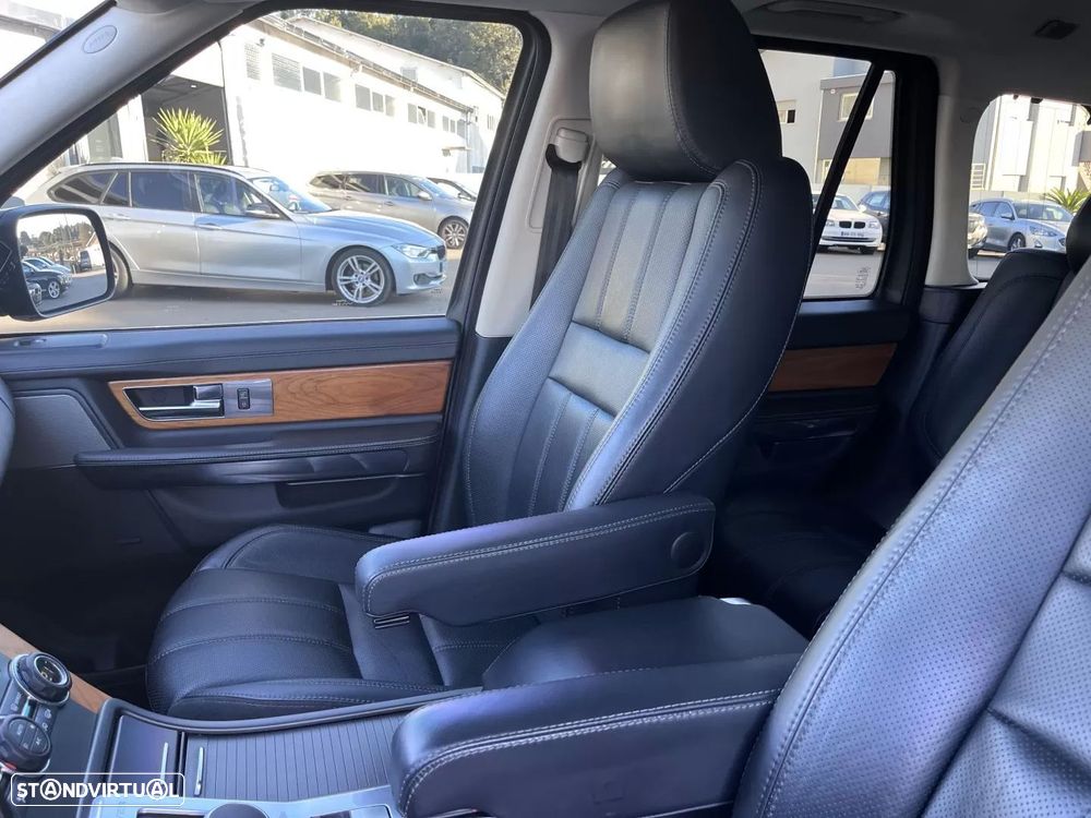 Land Rover Range Rover Sport 3.0 SDV6 HSE Black - 33