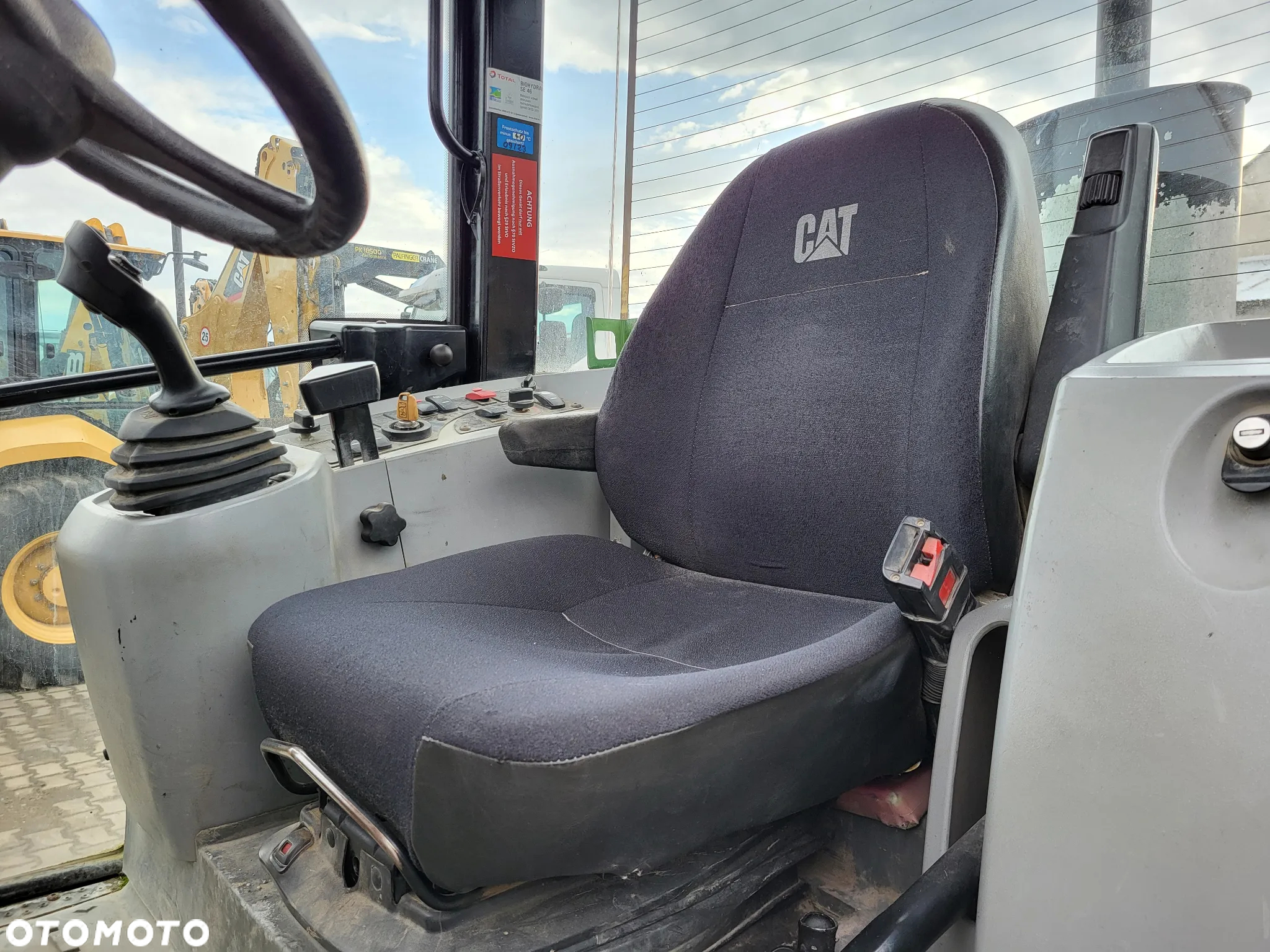 Caterpillar 907 H2 / z Niemiec / - 8
