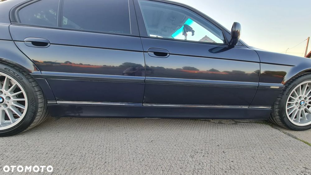 BMW Seria 7 - 17