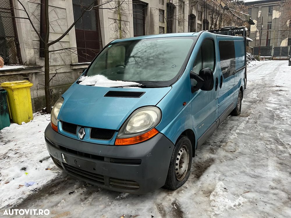 Dezmembrez Renault Trafic bleo 2004 - 9