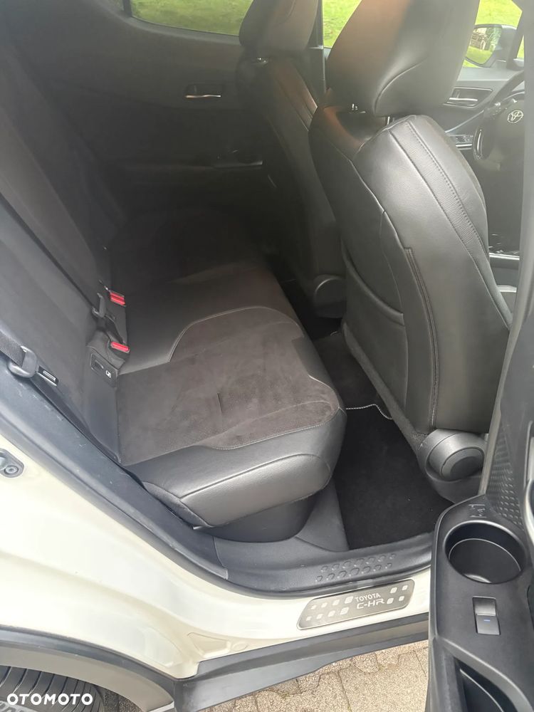 Toyota C-HR 1.8 Hybrid GPF Selection - 17