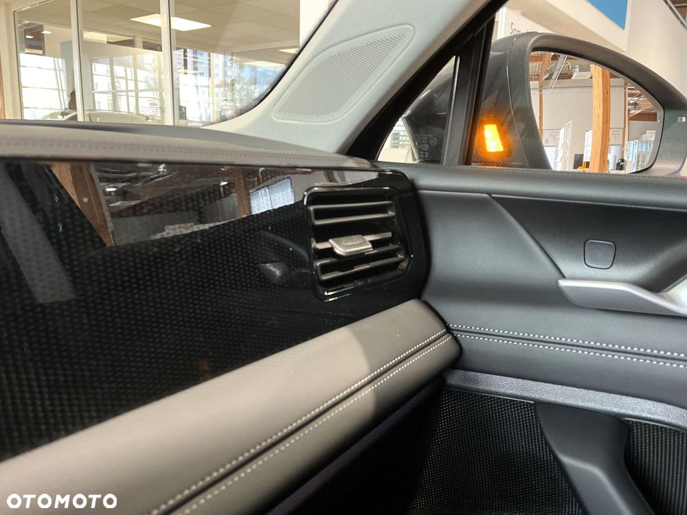 Volkswagen Tiguan - 23