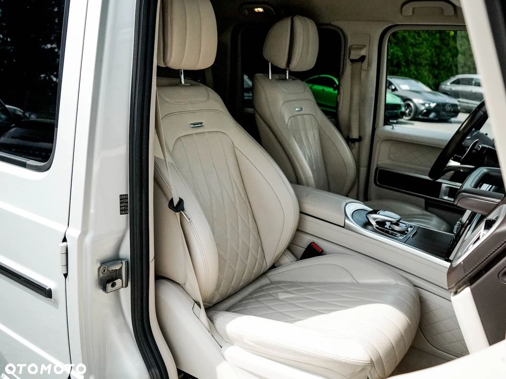 Mercedes-Benz Klasa G AMG 63 - 32