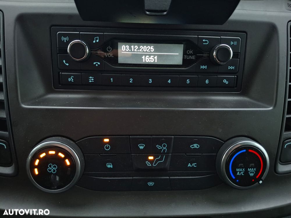 Ford Transit - 13