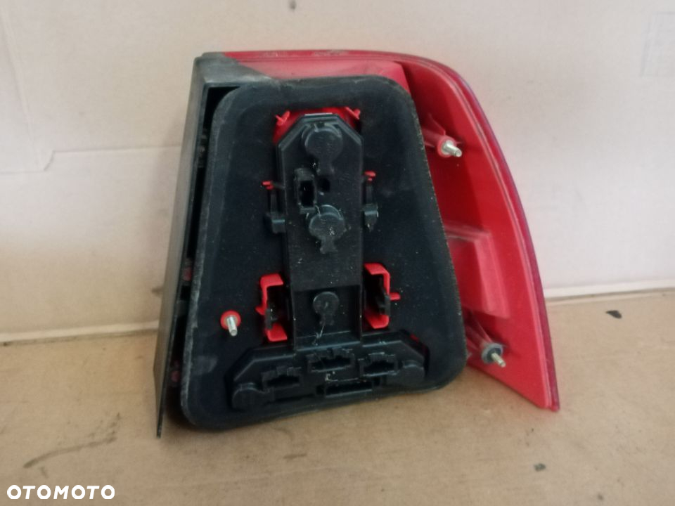Lampa lewy tył tylna lewa VW Bora 1J5945095AA - 3