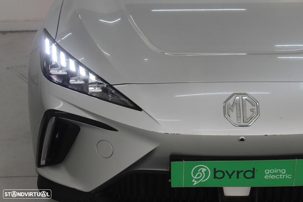 MG MG4 77 kWh Extended Range Luxury - 4