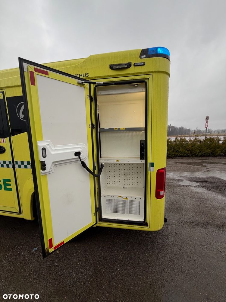 Volkswagen Amarok - 9