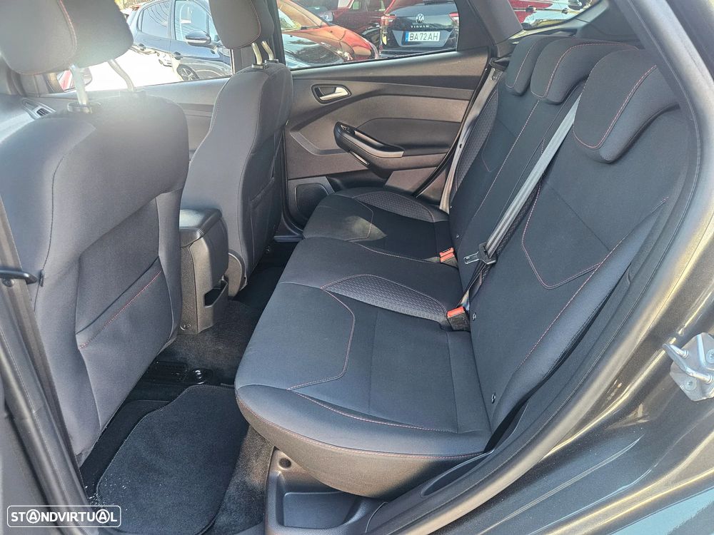 Ford Focus 1.0 EcoBoost ST-Line - 16