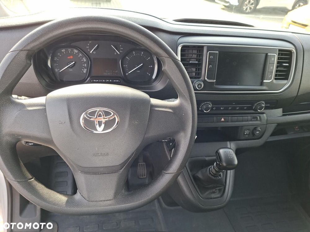 Toyota PROACE VERSO - 15