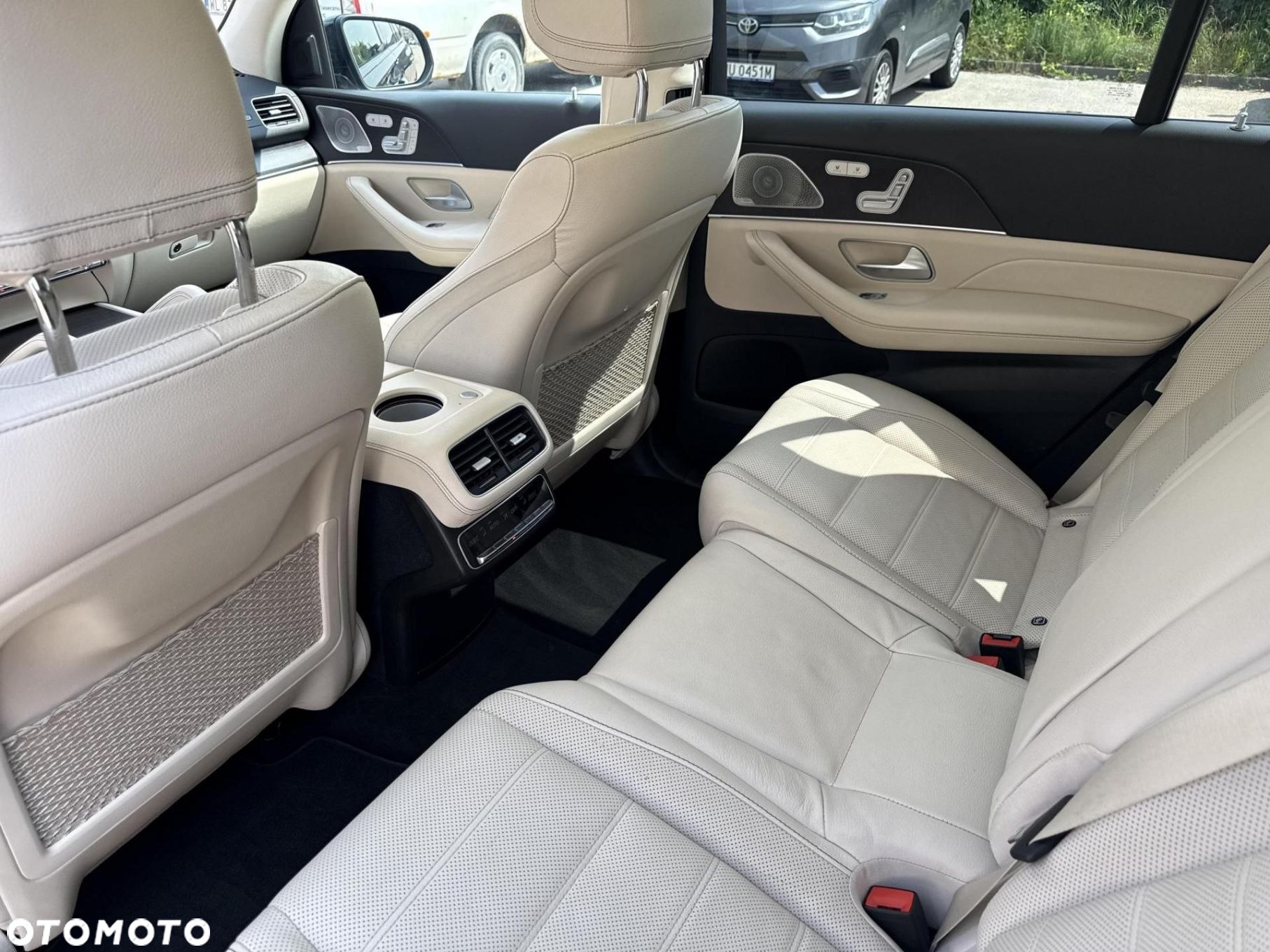 Mercedes-Benz GLS - 13