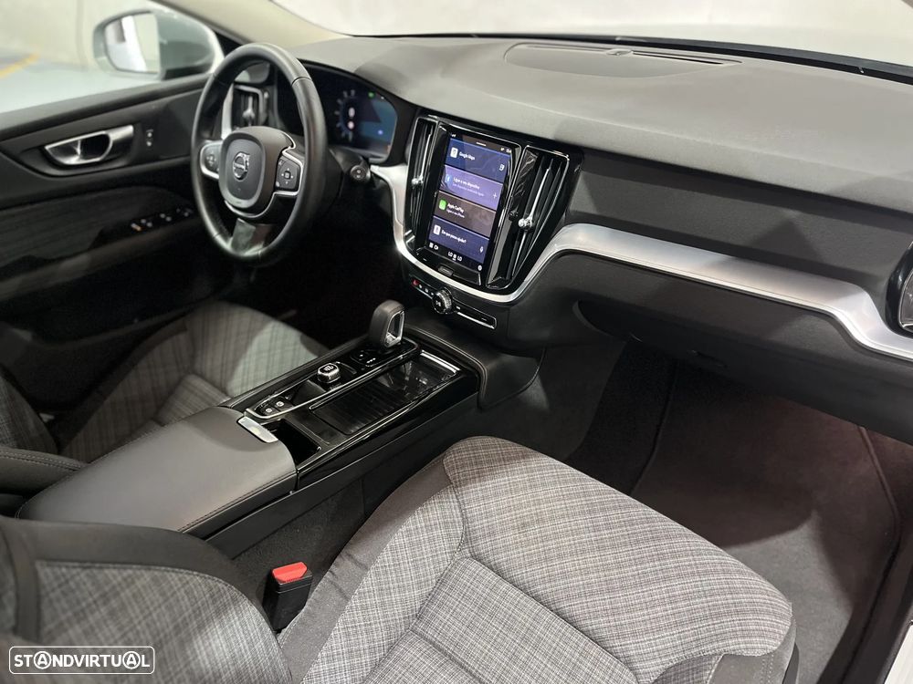 Volvo V60 2.0 T6 AWD TE Core - 3