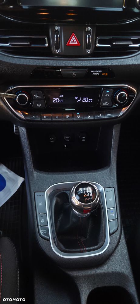 Hyundai i30 1.5 T-GDI 48V-Hybrid N-Line - 29