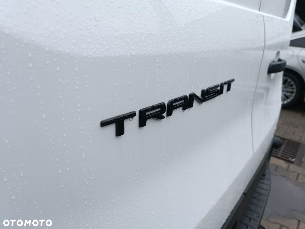 Ford Transit - 26