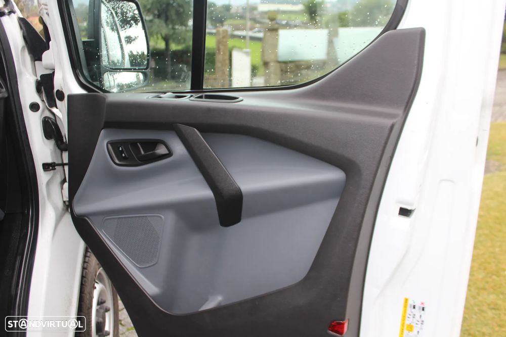 Ford TRANSIT 2.0 TDCI - 3 LUG. A/C - 18