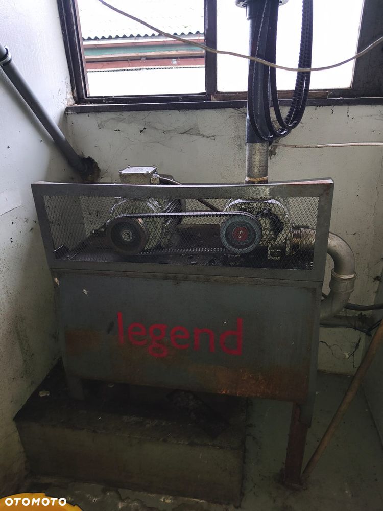 Inny Zdemontowana hala udojowa - 8