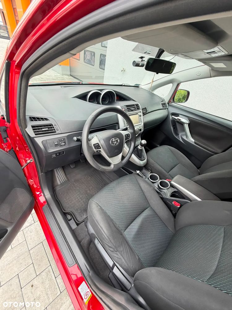 Toyota Verso 1.8 Prestige EU5 7os - 8
