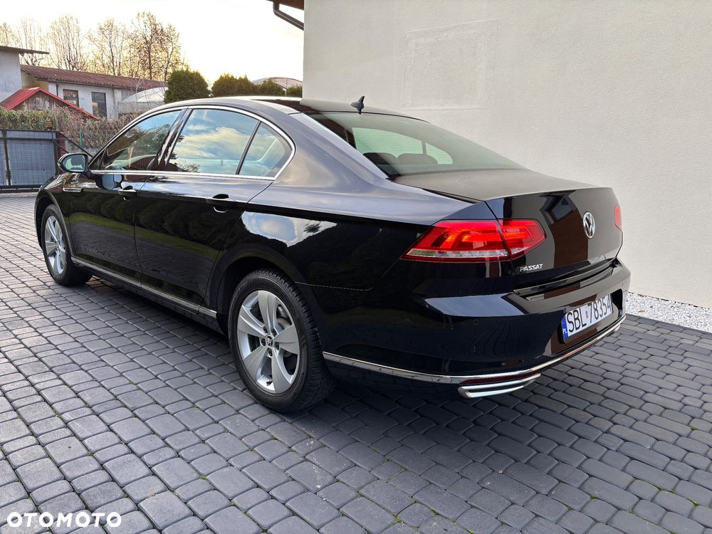 Volkswagen Passat 2.0 TDI SCR Comfortline DSG - 8