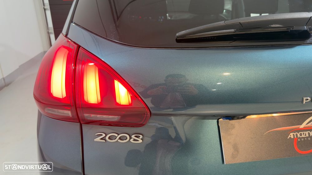 Peugeot 2008 1.2 PureTech Crossway - 12