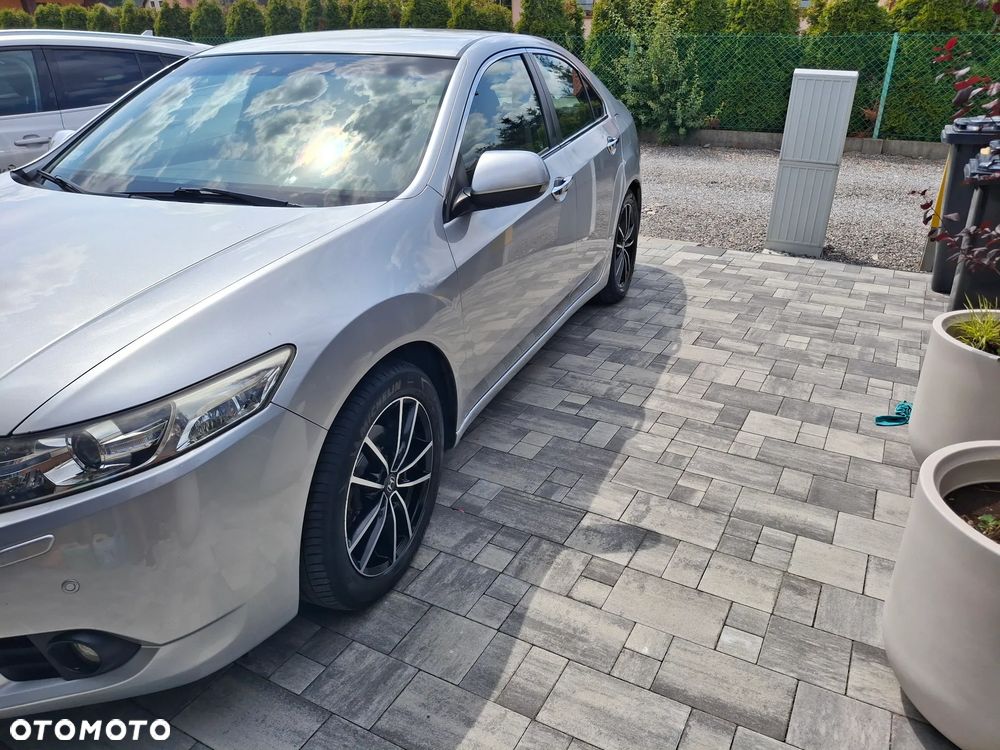 Honda Accord 2.0 Lifestyle - 4