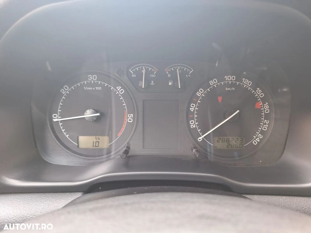 Skoda Octavia 1.9 TDI Ambiente - 10