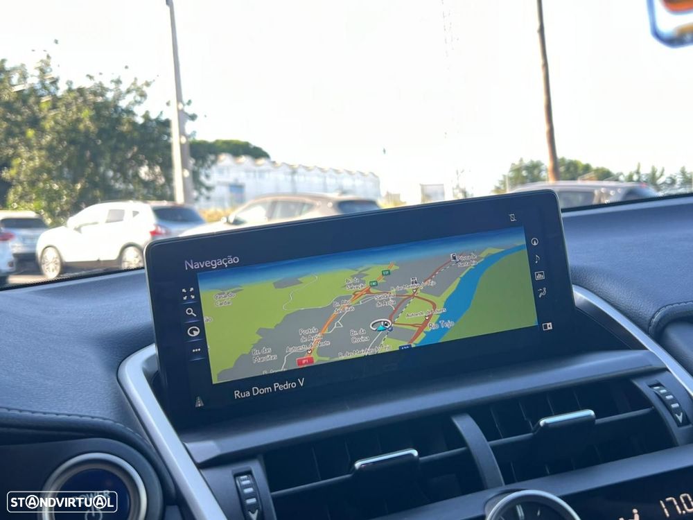 Lexus NX 300h Executive+ - 10