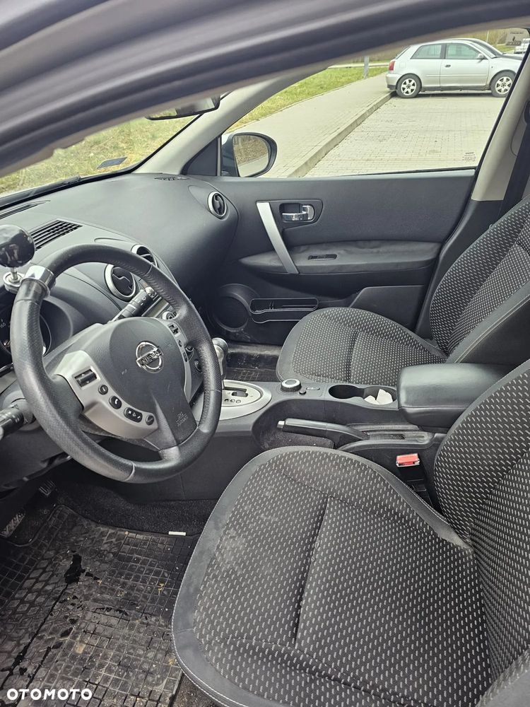 Nissan Qashqai - 11