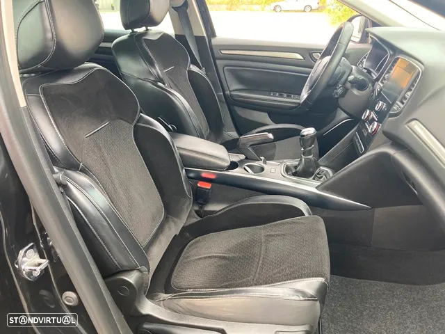 Renault Mégane Sport Tourer 1.5 dCi Limited - 31