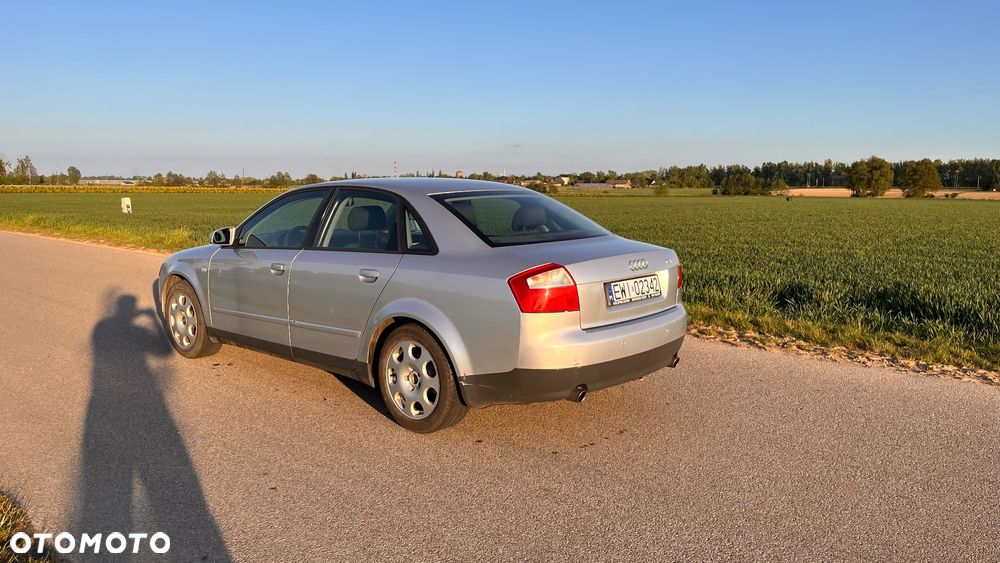 Audi A4 Limousine 1.8T - 3