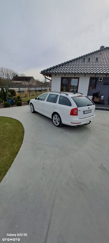 Skoda Octavia 2.0 TDI CR DPF RS - 14