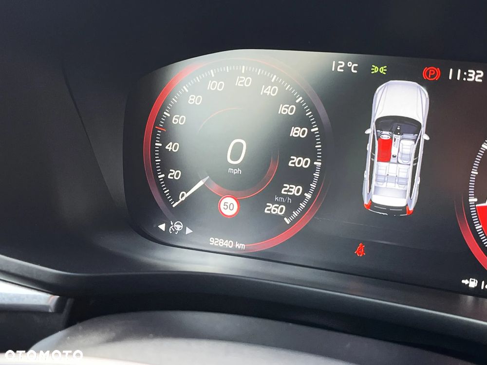 Volvo XC 60 T4 R-Design - 35