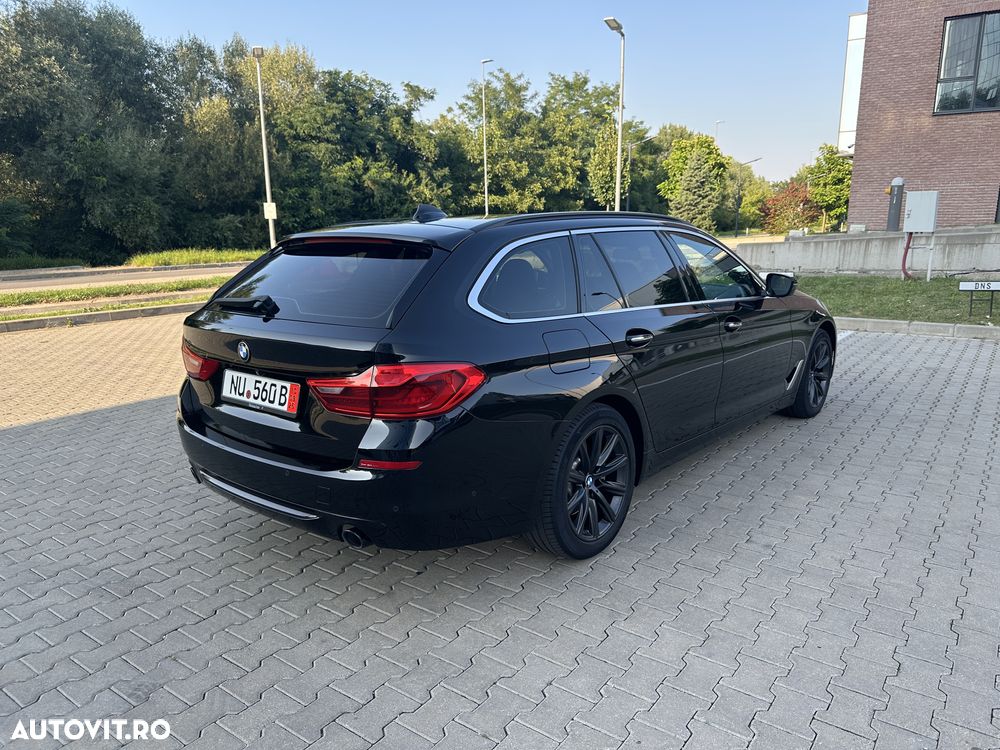 BMW Seria 5 530i xDrive Touring Aut. Sport Line - 4