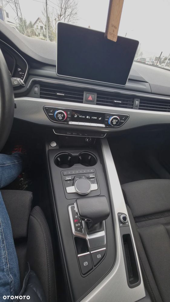 Audi A4 Avant 2.0 TDI Sport S tronic - 11