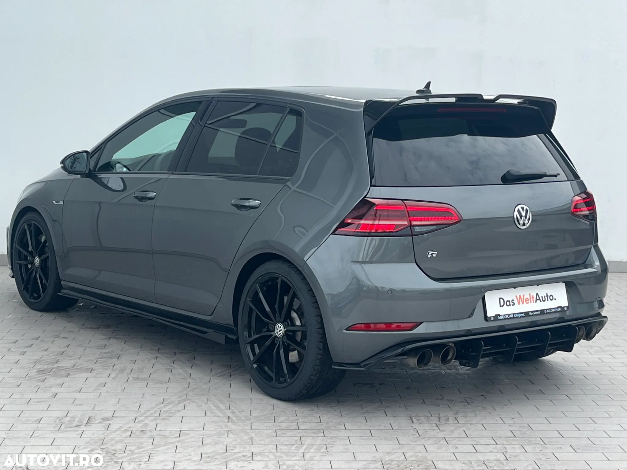 Volkswagen Golf 2.0 TSI DSG R - 4