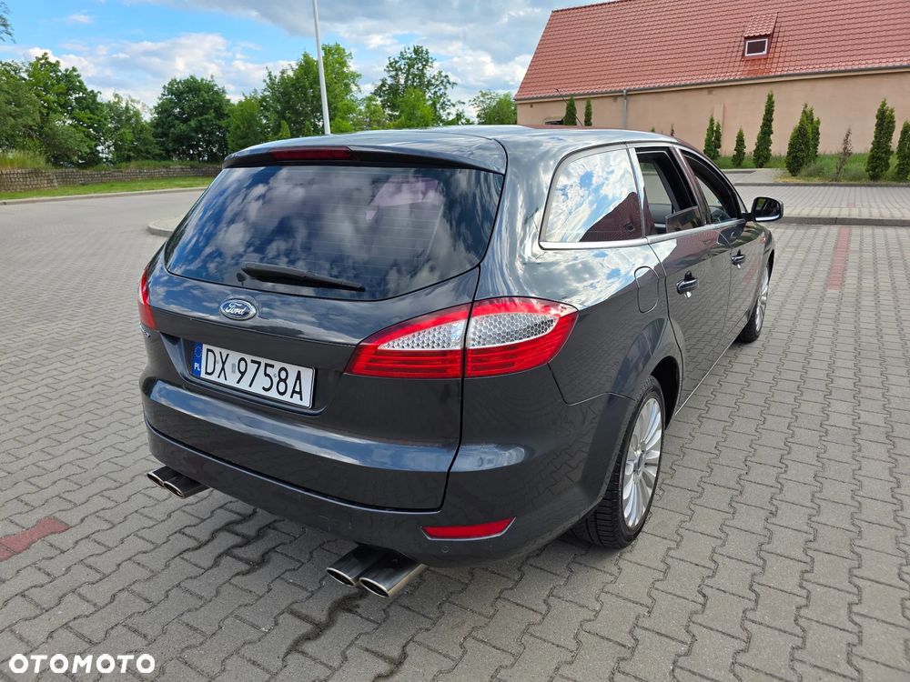 Ford Mondeo 2.5 Titanium - 11