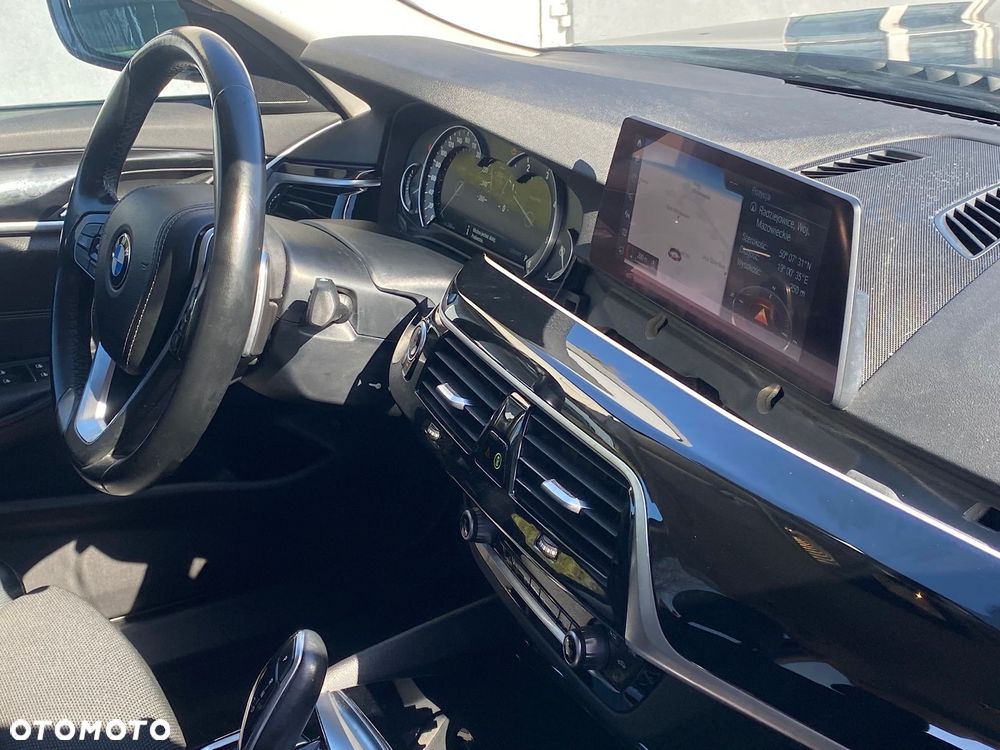 BMW Seria 5 525d Sport Line sport - 14