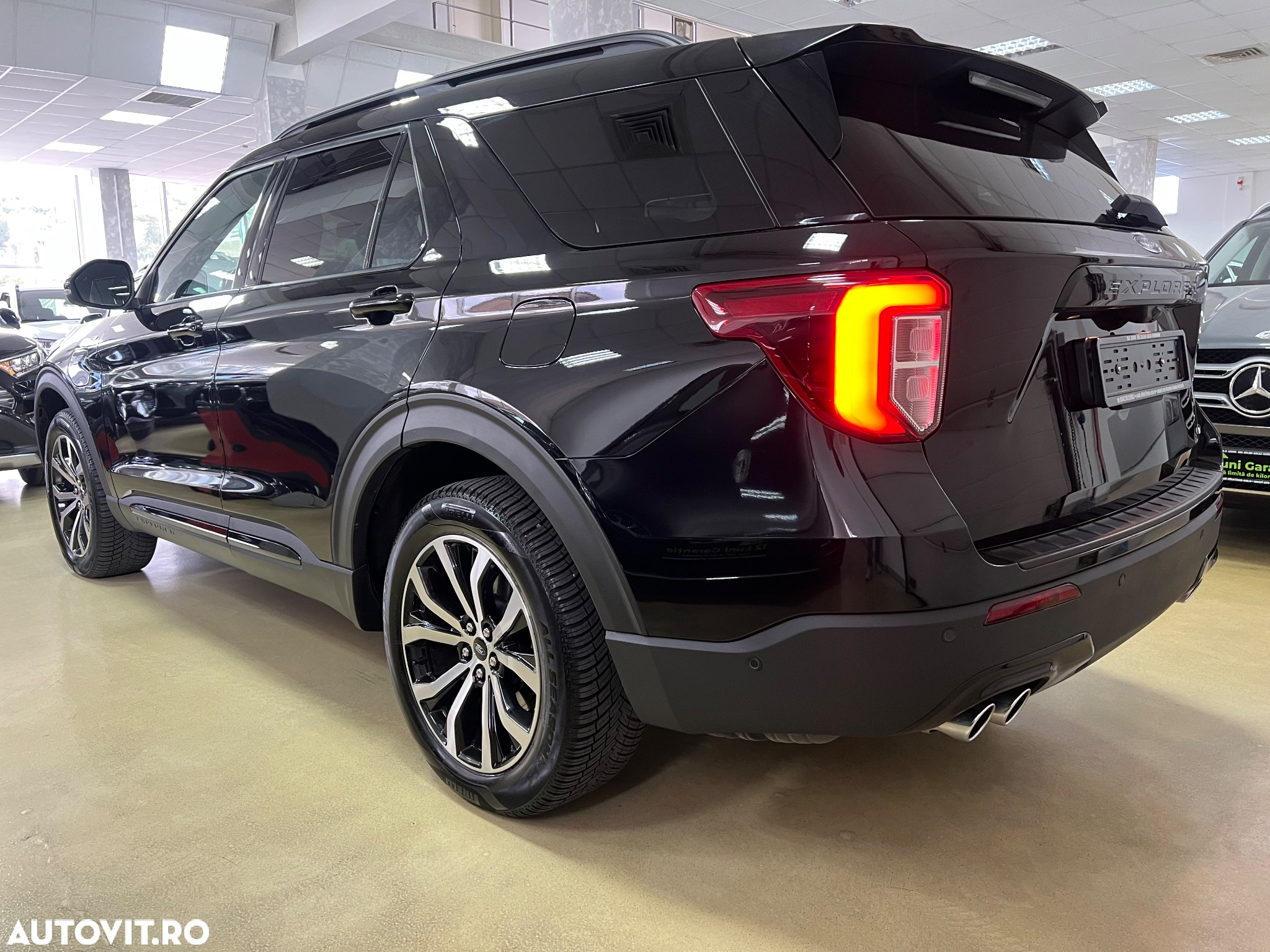 Ford Explorer 3.0 PHEV ST-Line - 13