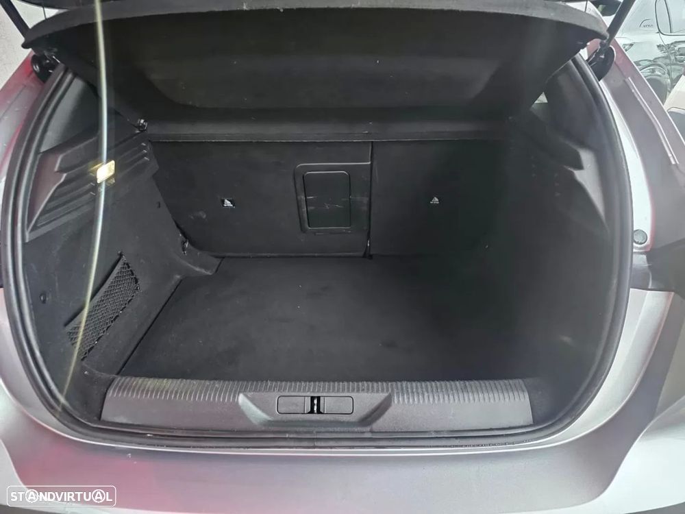 Peugeot 308 1.2 PureTech Allure Full LED - 19