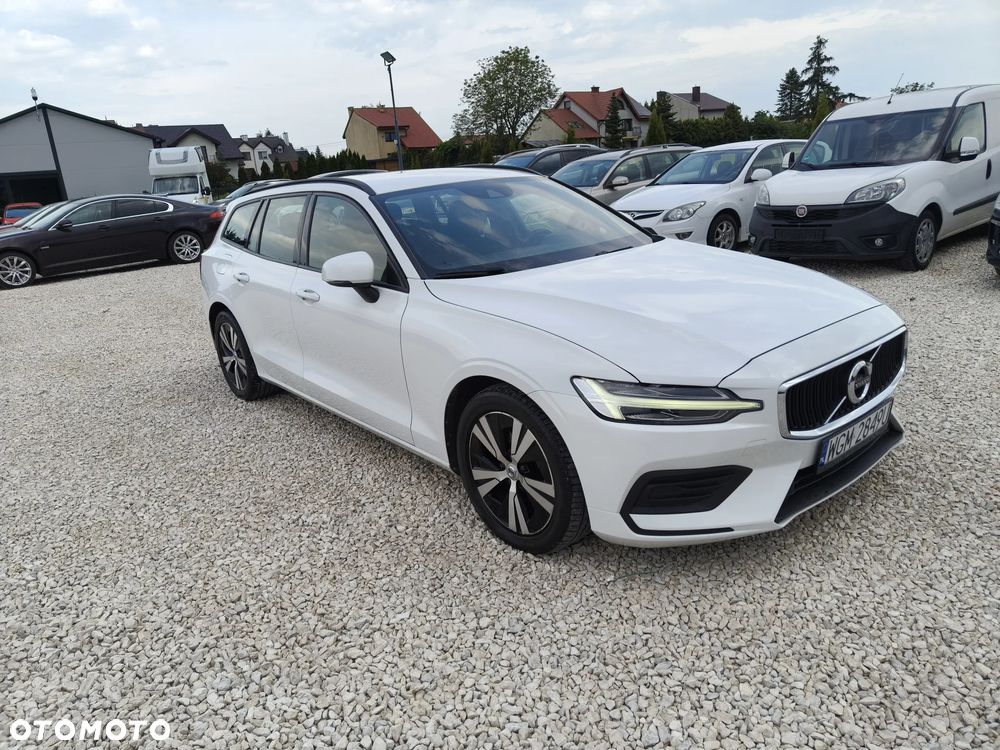 Volvo V60 B3 B Momentum - 25