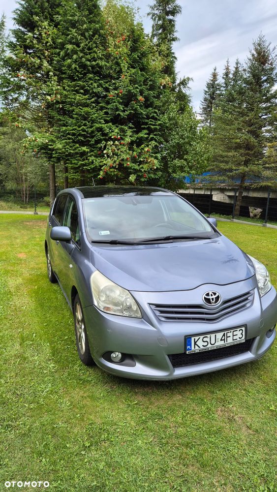 Toyota Verso 2.0 D-4D - 2