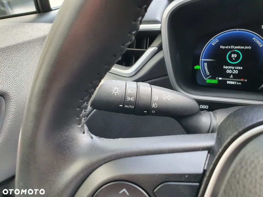 Toyota Corolla Cross 2.0 Hybrid Style - 32