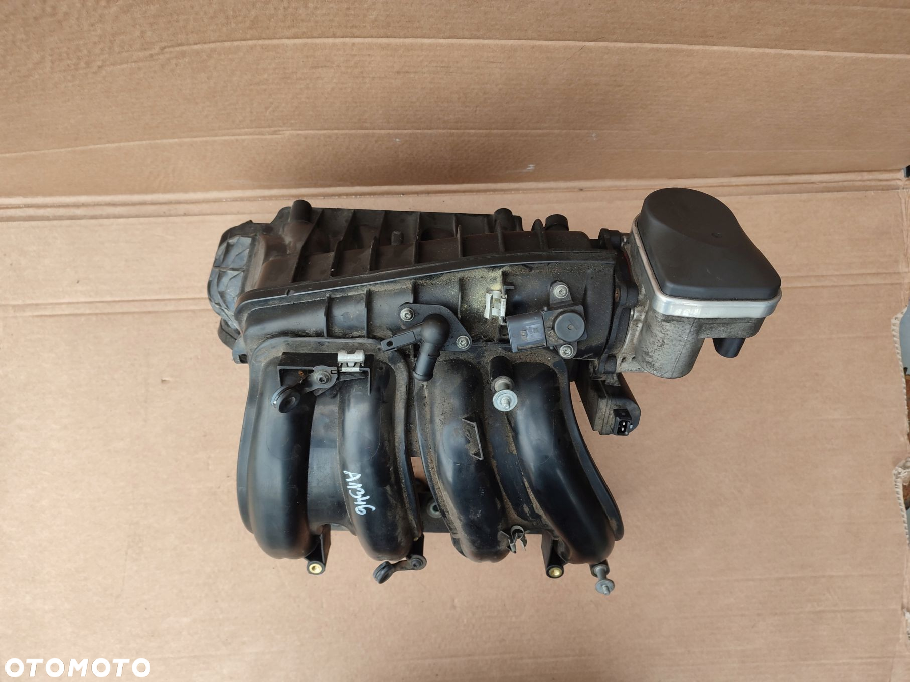 Kolektor ssący przepustnica BMW E46 1.8B 1437939 - 2