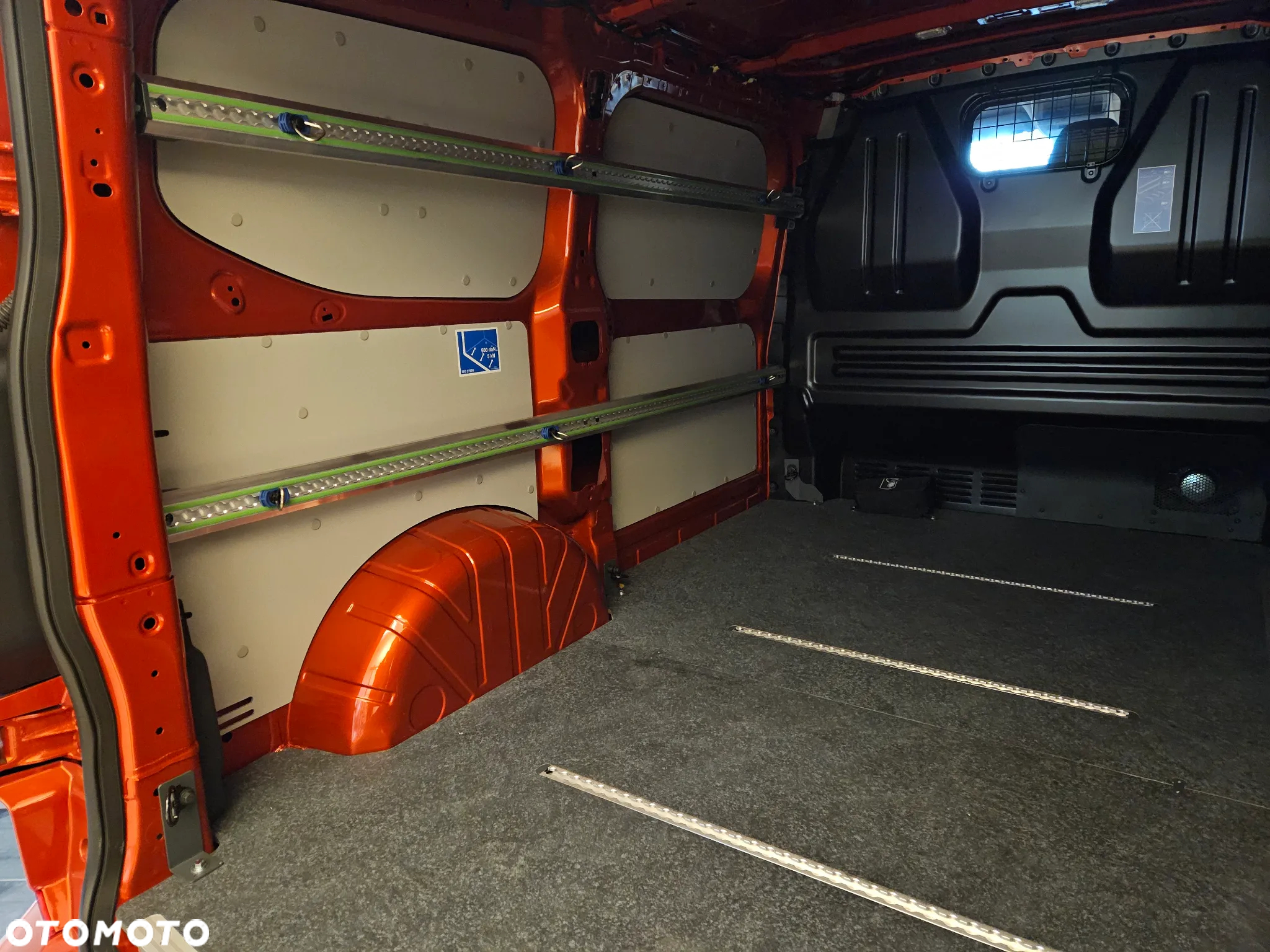 Ford Transit Custom - 8