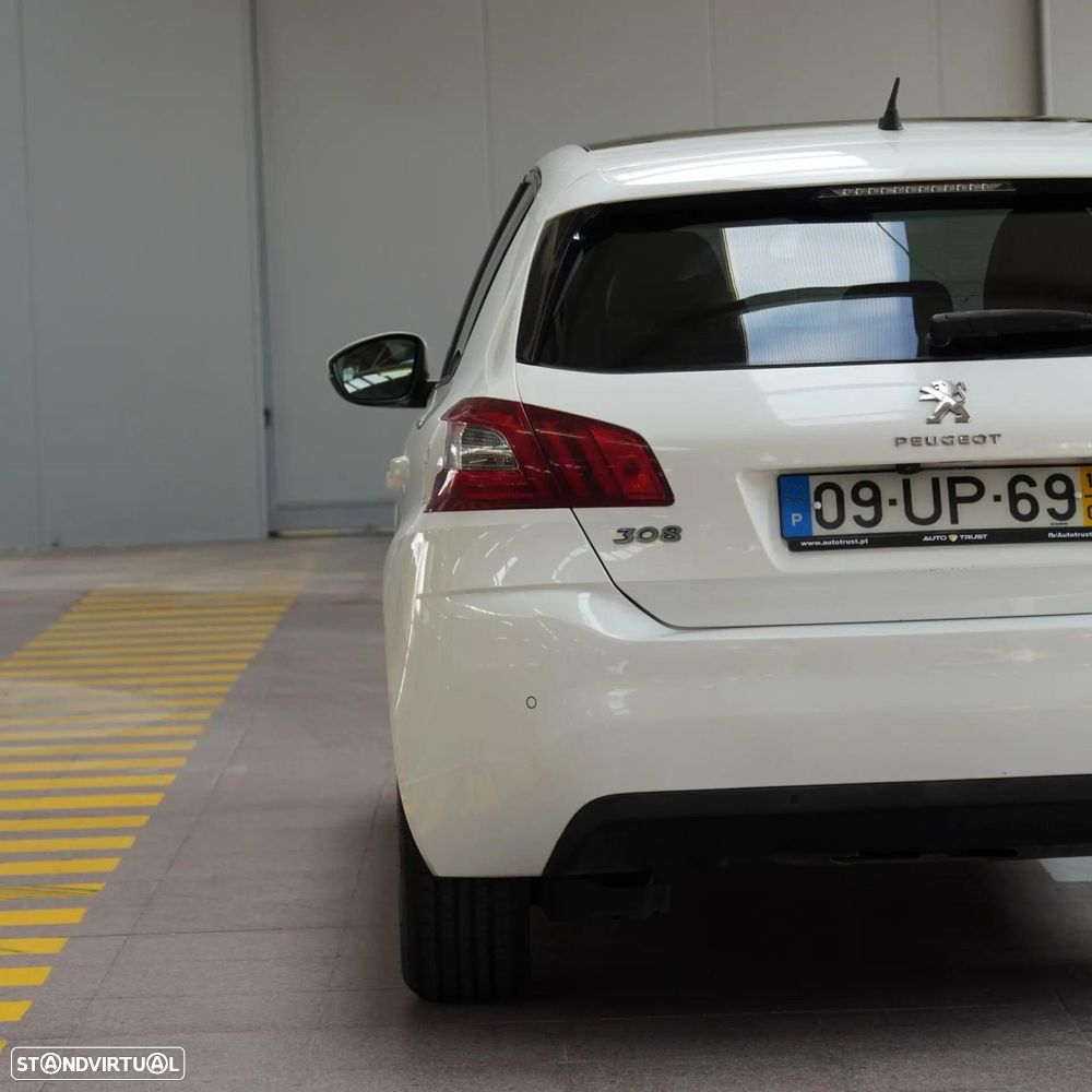 Peugeot 308 - 52
