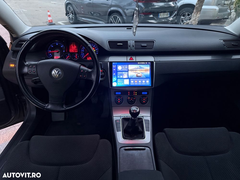 Volkswagen Passat Variant 1.9 TDI DPF Highline - 18