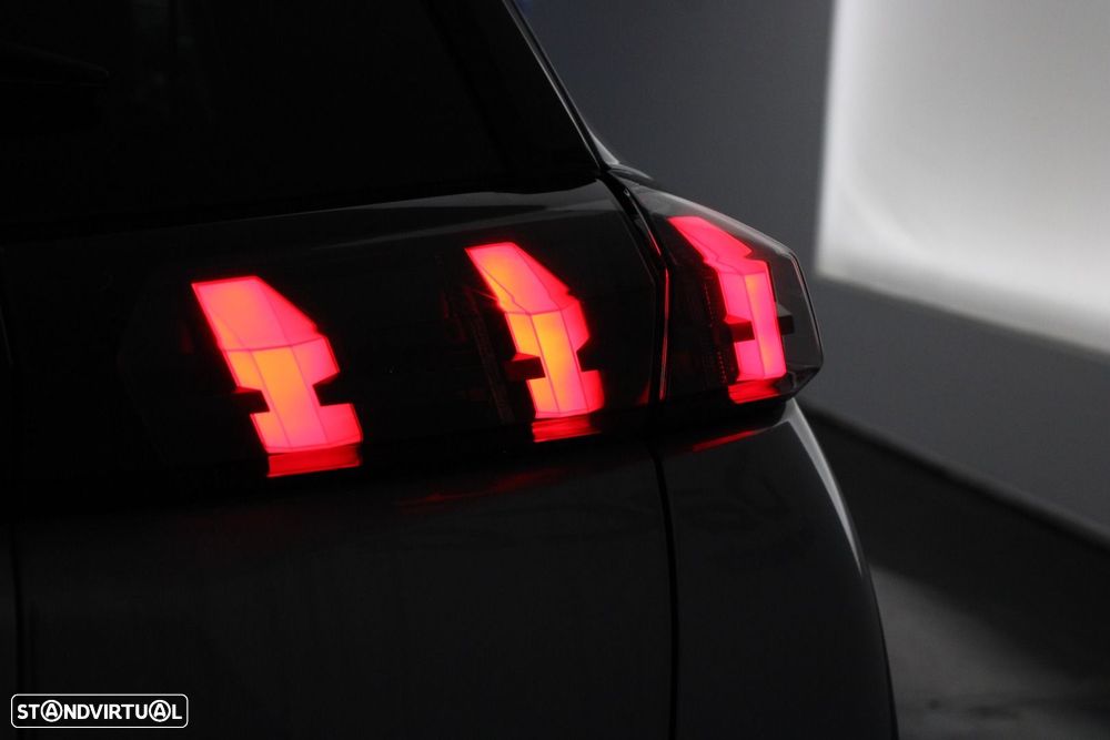 Peugeot e-2008 50 kWh Allure Pack - 39