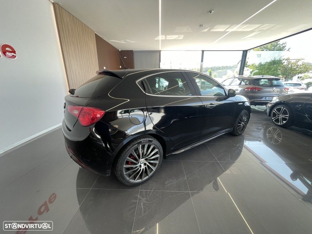 Alfa Romeo Giulietta 2.0 JTDM Exclusive J18 - 5