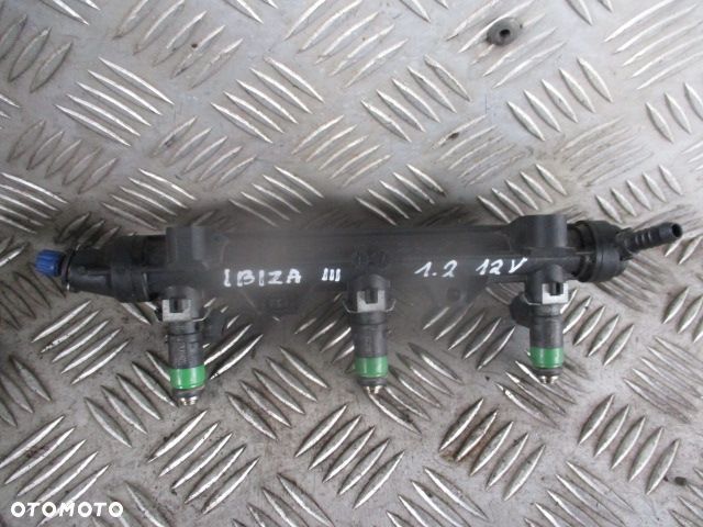 Listwa wtryskowa wtryskiwacze 03E133320 Seat Ibiza III 1.2 12V - 1