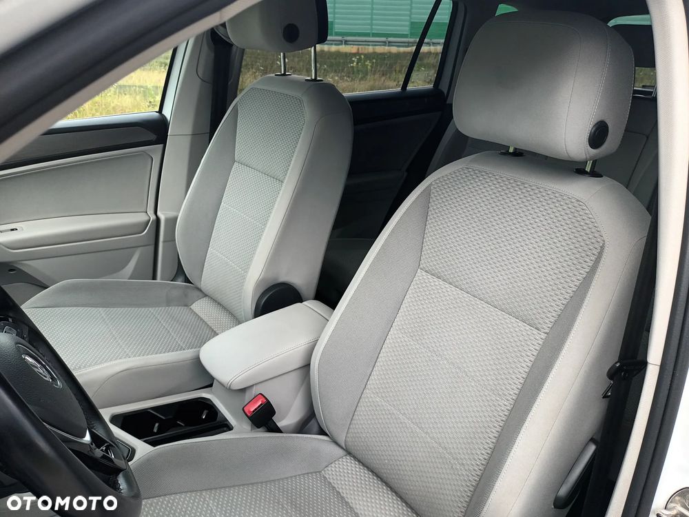 Volkswagen Tiguan Allspace 1.5 TSI EVO Comfortline DSG - 29
