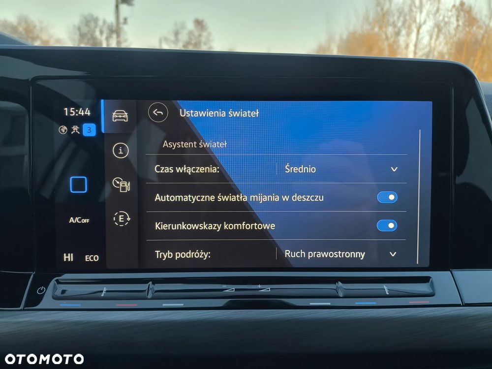 Volkswagen Golf - 32